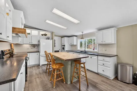 5,10,11 Country Lane Kingfield ME 04947