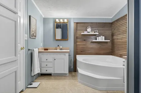 5,10,11 Country Lane Kingfield ME 04947