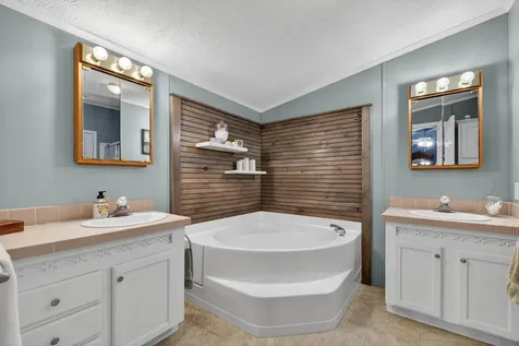 5,10,11 Country Lane Kingfield ME 04947