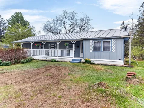 5,10,11 Country Lane Kingfield ME 04947
