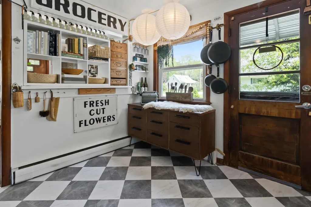 37 Thompson Street Brunswick ME 04011