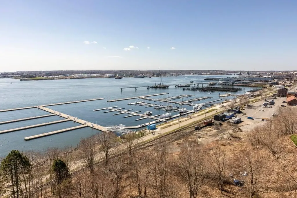 45 Eastern Promenade Portland ME 04101