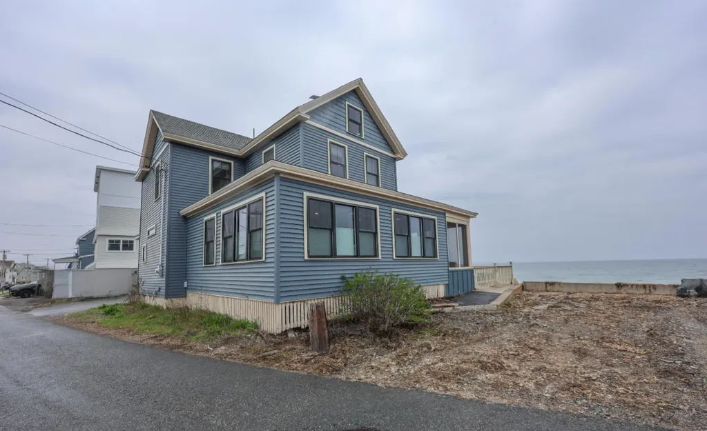 230 Webhannet Drive Wells ME 04090