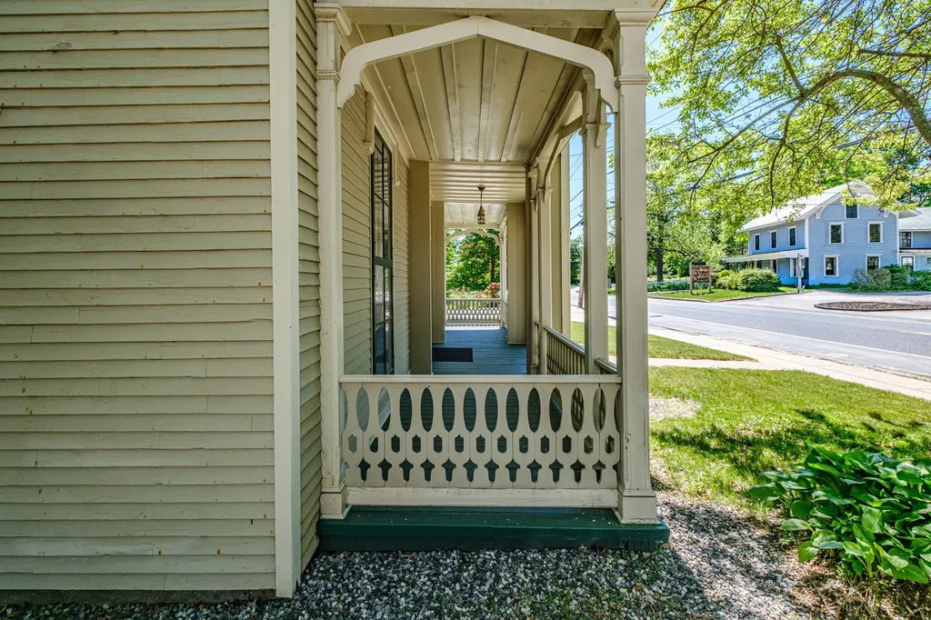 9 N High Street Bridgton ME 04009