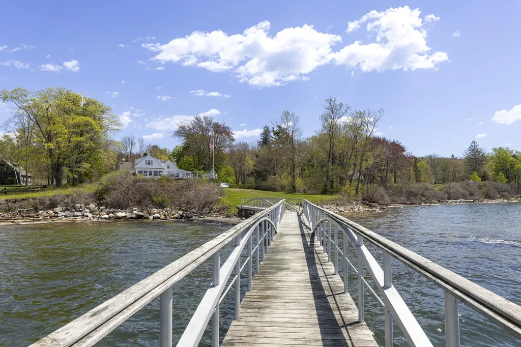 61 Sawyer Road Chebeague Island ME 04017