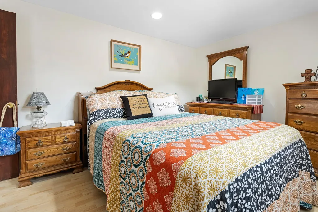 1096 Middle Road Warren ME 04864