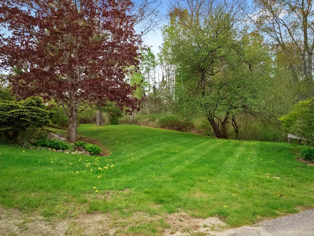 1096 Middle Road Warren ME 04864