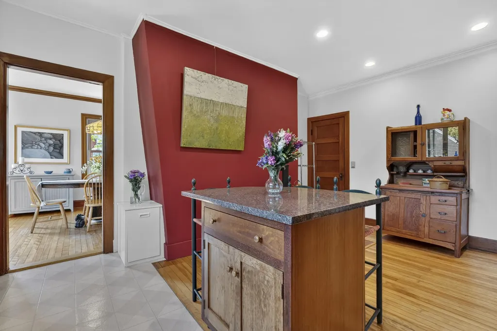 27 Norwood Street Portland ME 04103