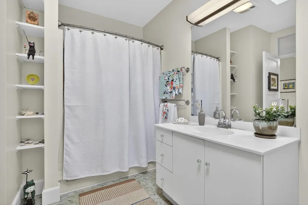 27 Norwood Street Portland ME 04103