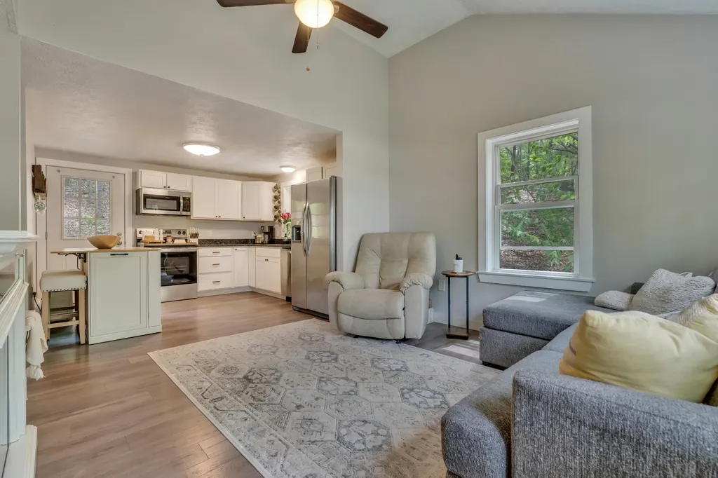 88 Ridgeway Circle Waterboro ME 04061
