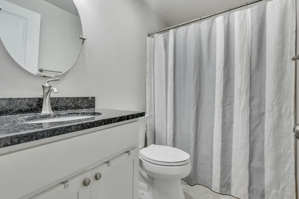 88 Ridgeway Circle Waterboro ME 04061