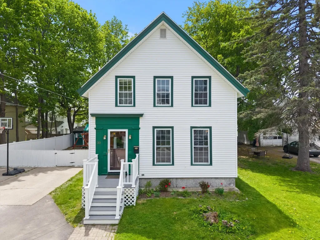 33 Jefferson Street Bangor ME 04401