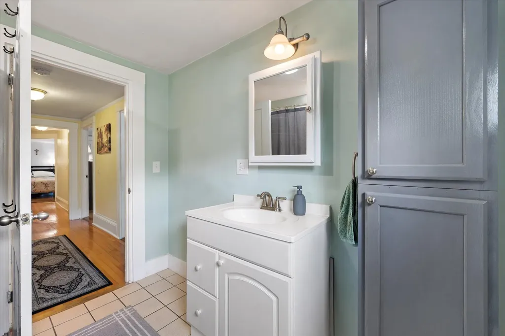 33 Jefferson Street Bangor ME 04401