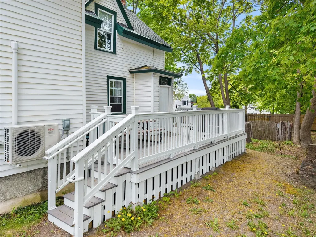 33 Jefferson Street Bangor ME 04401