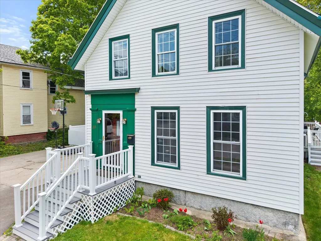 33 Jefferson Street Bangor ME 04401
