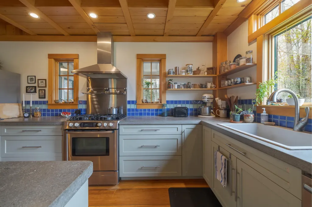 73 Gerards Trail Blue Hill ME 04614