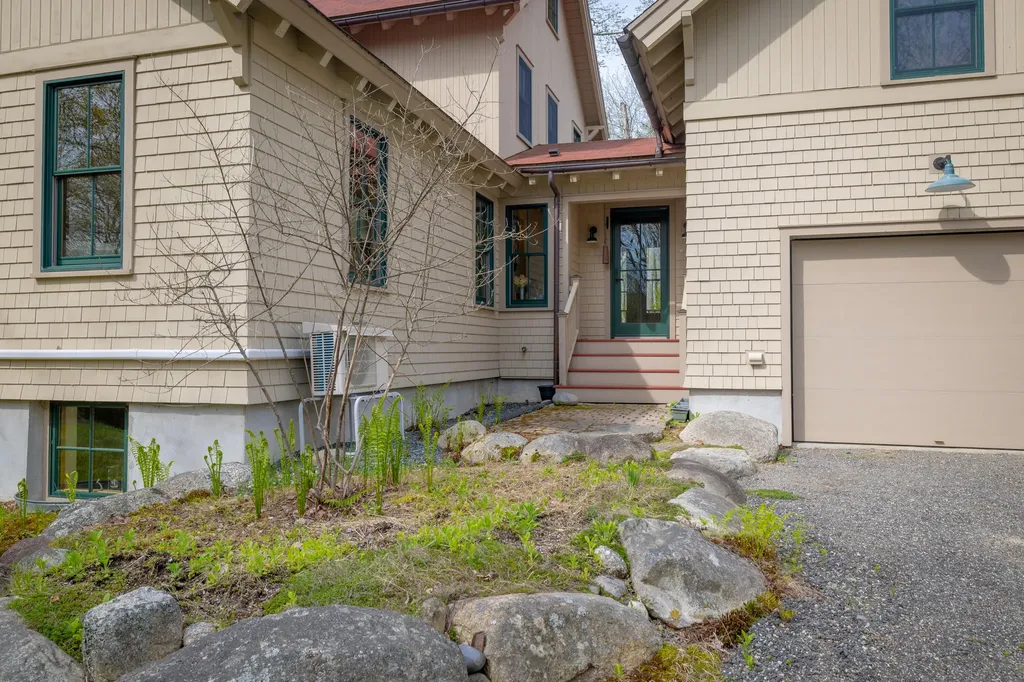 73 Gerards Trail Blue Hill ME 04614