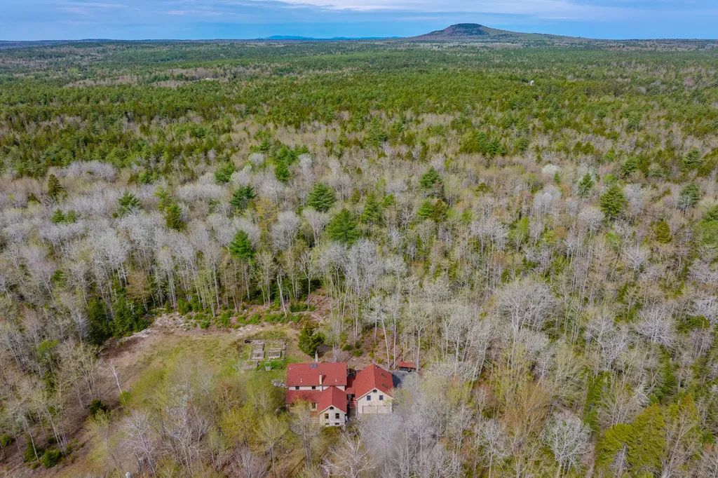 73 Gerards Trail Blue Hill ME 04614