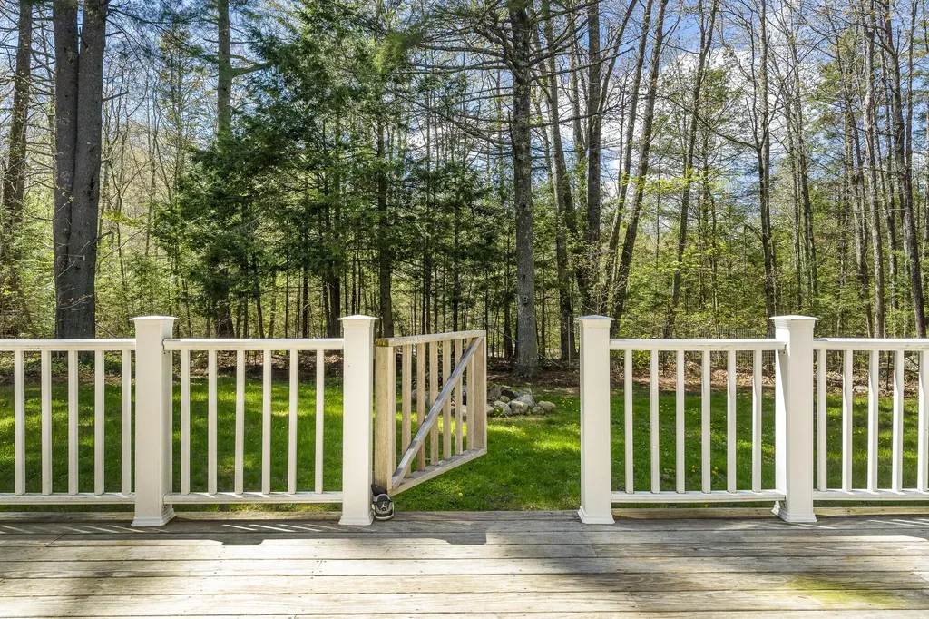 244 Academy Hill Road Newcastle ME 04553