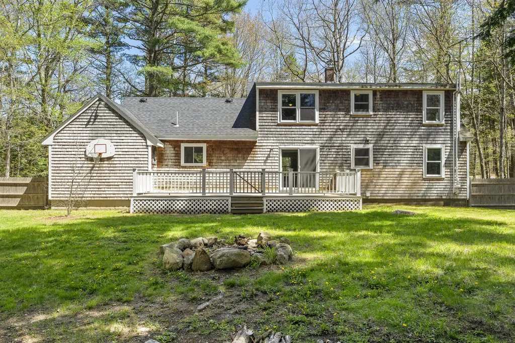 244 Academy Hill Road Newcastle ME 04553