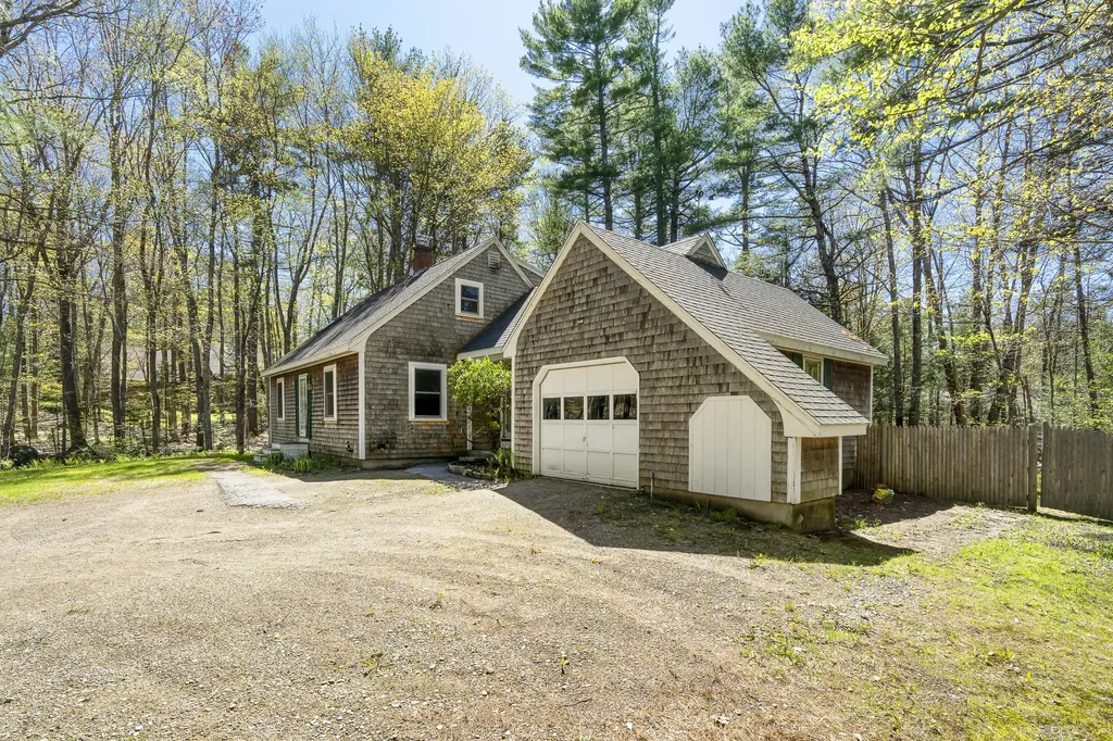 244 Academy Hill Road Newcastle ME 04553
