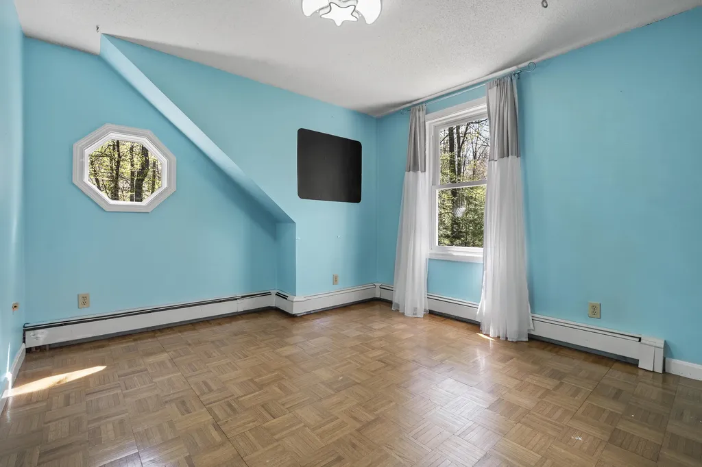 244 Academy Hill Road Newcastle ME 04553