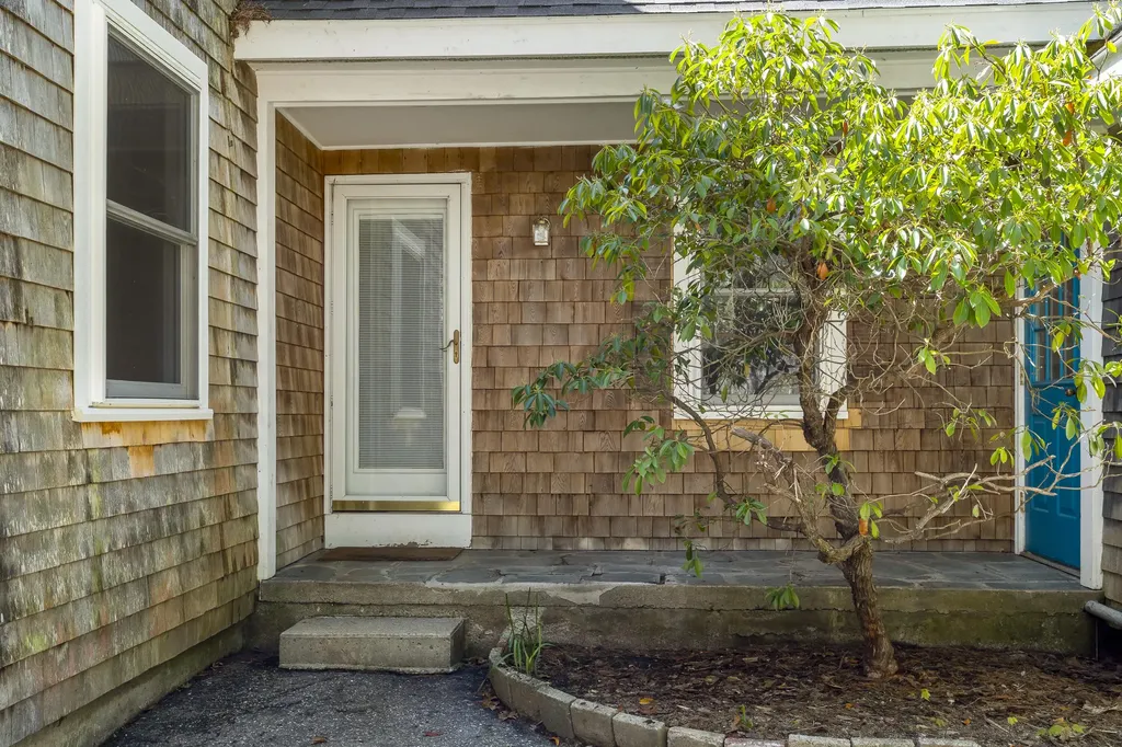 244 Academy Hill Road Newcastle ME 04553