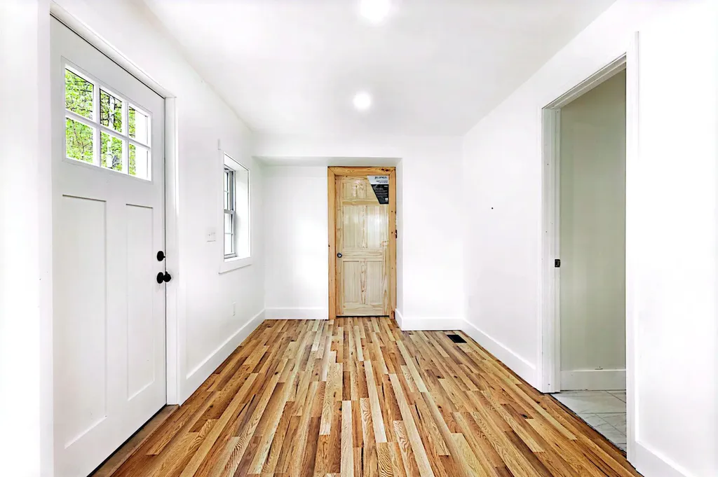 31 New Dawn Road Oxford ME 04270