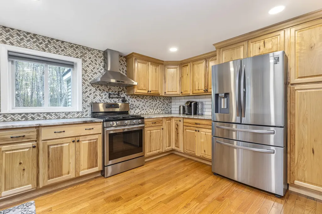 32 Abc Lane Lyman ME 04002