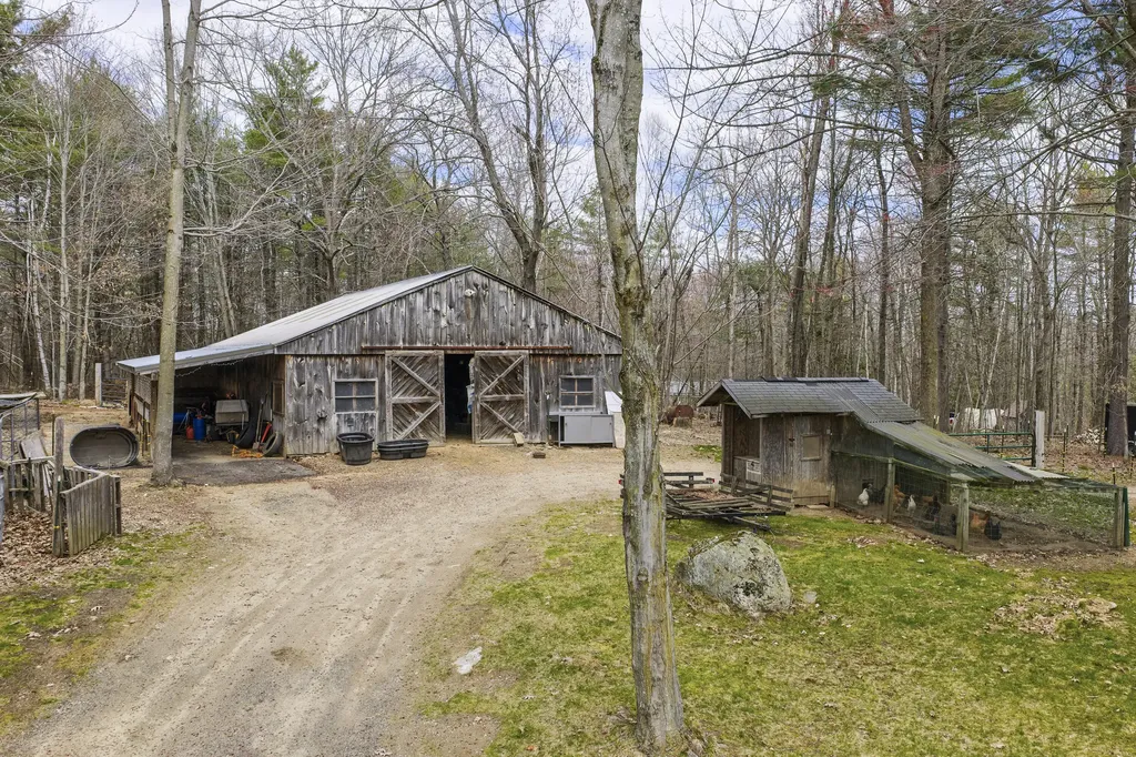 32 Abc Lane Lyman ME 04002