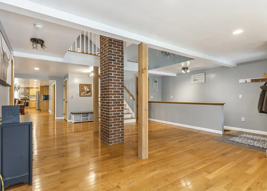 32 Abc Lane Lyman ME 04002