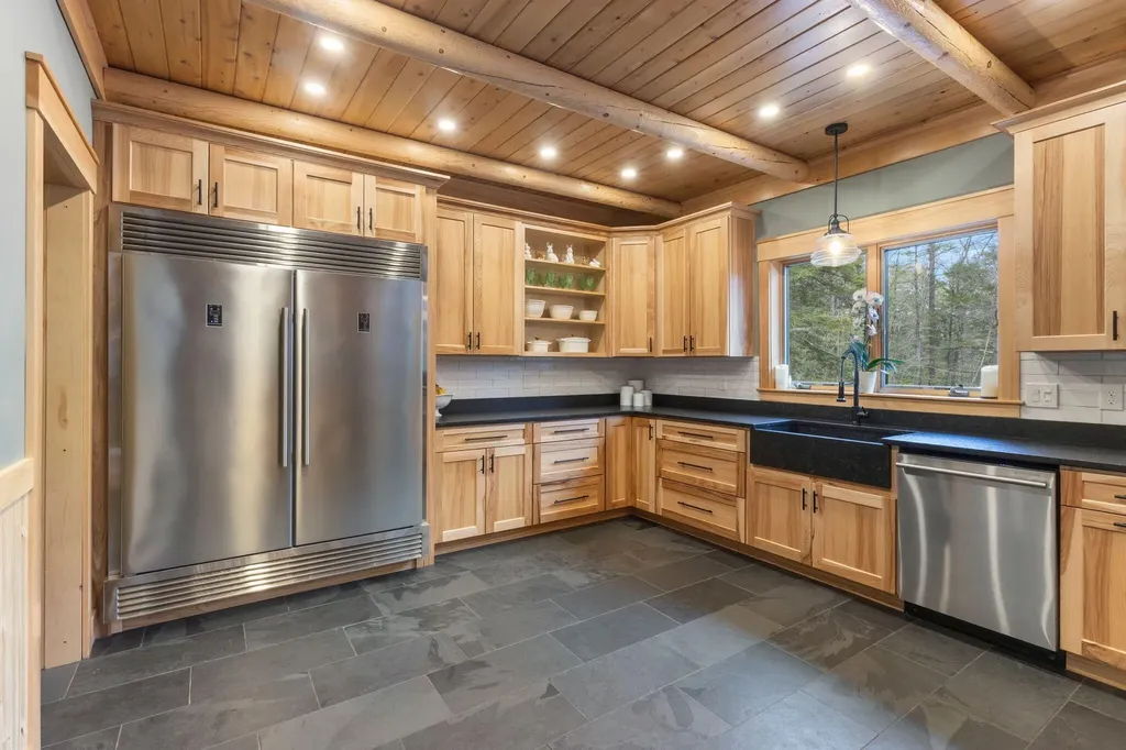 130 Whippoorwill Drive Naples ME 04055