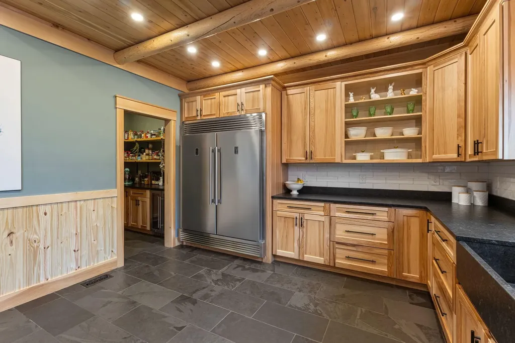 130 Whippoorwill Drive Naples ME 04055
