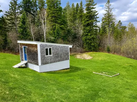 134 Mcdonald Road Castle Hill ME 04757