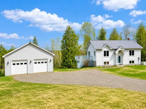 134 Mcdonald Road Castle Hill ME 04757