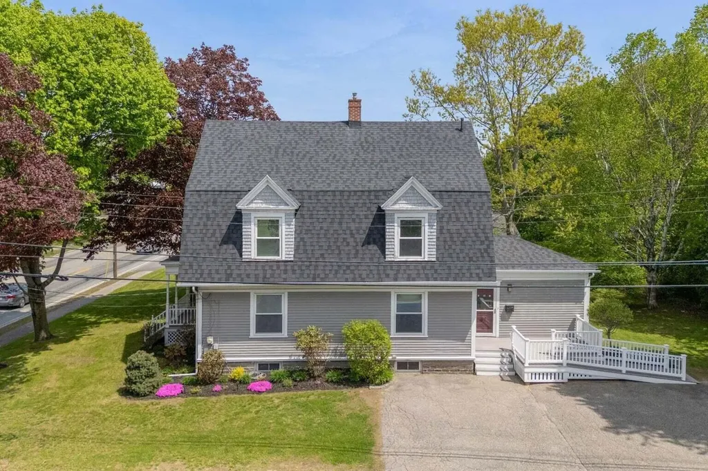621 Main Street Lewiston ME 04240