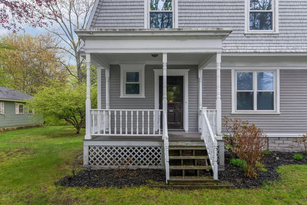 621 Main Street Lewiston ME 04240