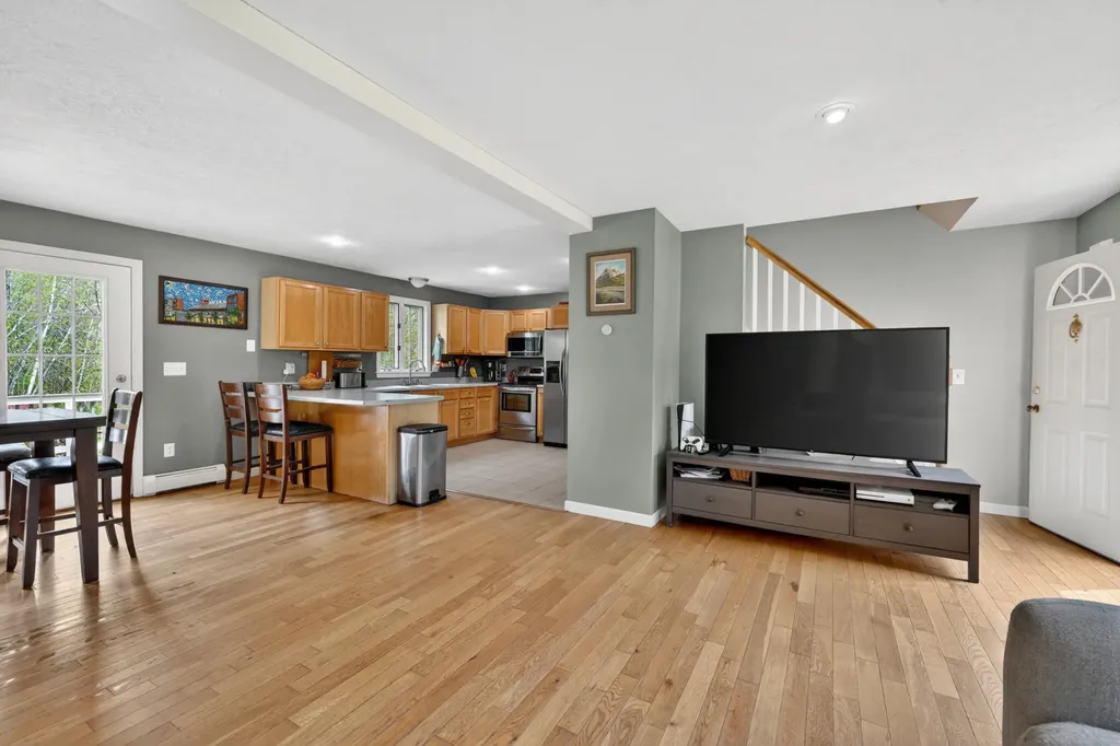 41 Highview Drive Poland ME 04274