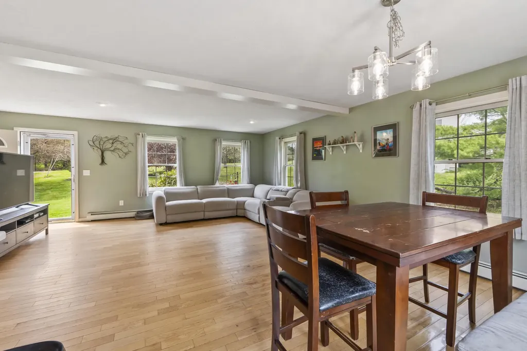 41 Highview Drive Poland ME 04274