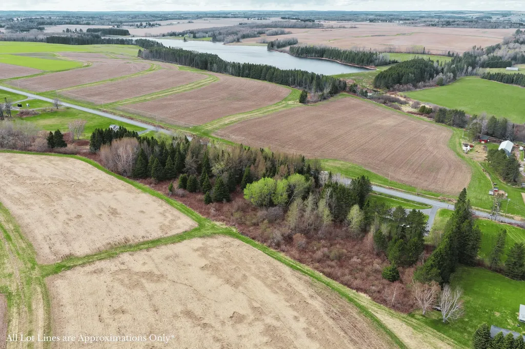 M10 L9e Noyes Road Limestone ME 04750