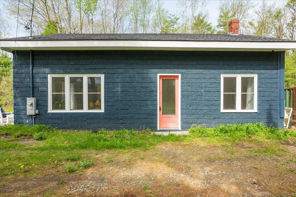 70 Pinkham Road Damariscotta ME 04543