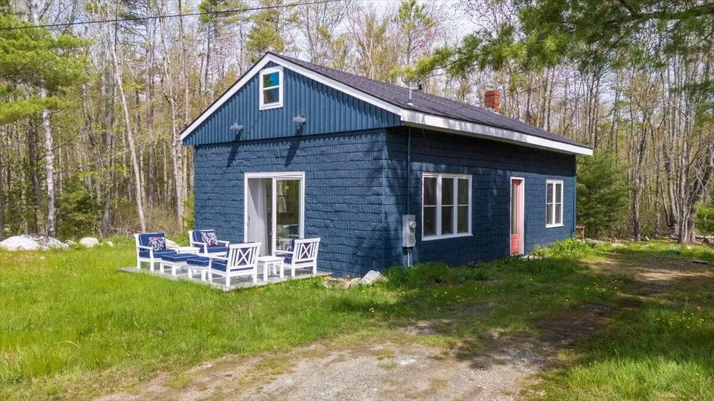 70 Pinkham Road Damariscotta ME 04543