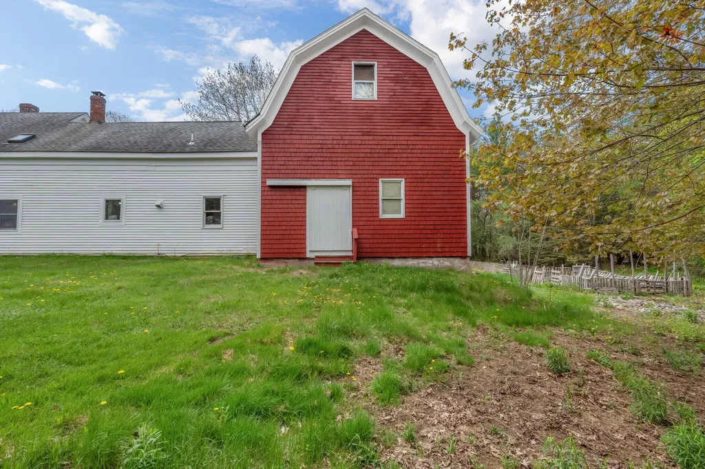 375 River Road Orrington ME 04474