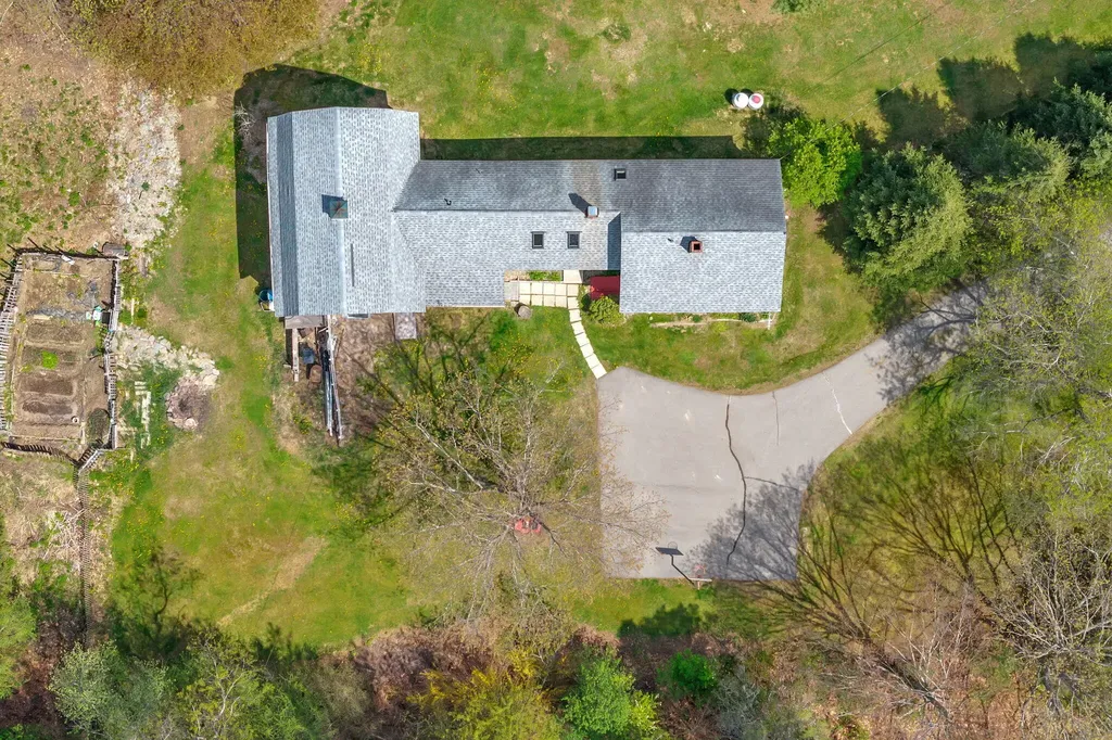 375 River Road Orrington ME 04474