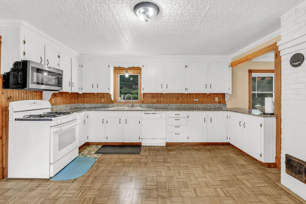 375 River Road Orrington ME 04474