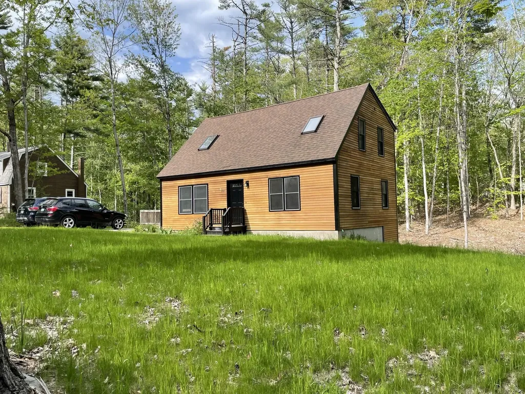 669 New Dam Road Waterboro ME 04061
