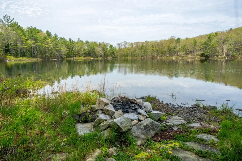 40 Lakeside Drive Swanville ME 04915