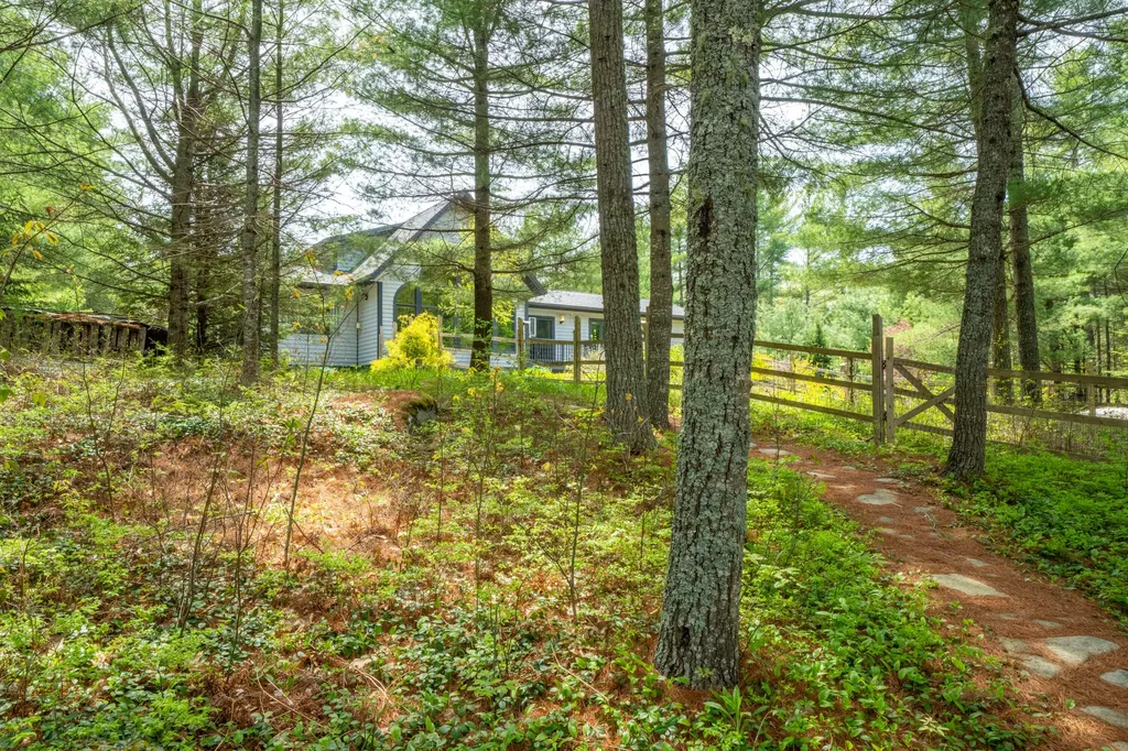 40 Lakeside Drive Swanville ME 04915
