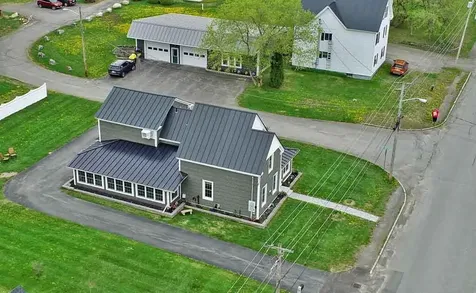 7 Lane Avenue Houlton ME 04730