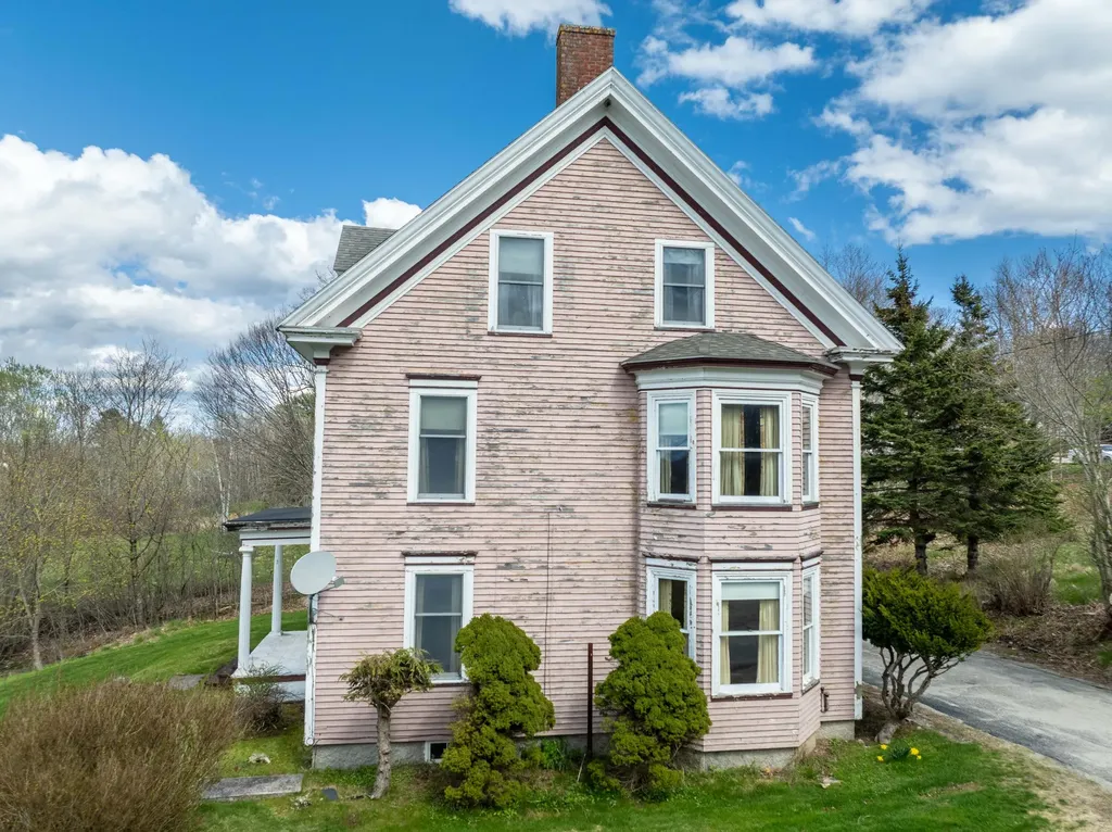 4 Elliot Street Machias ME 04654